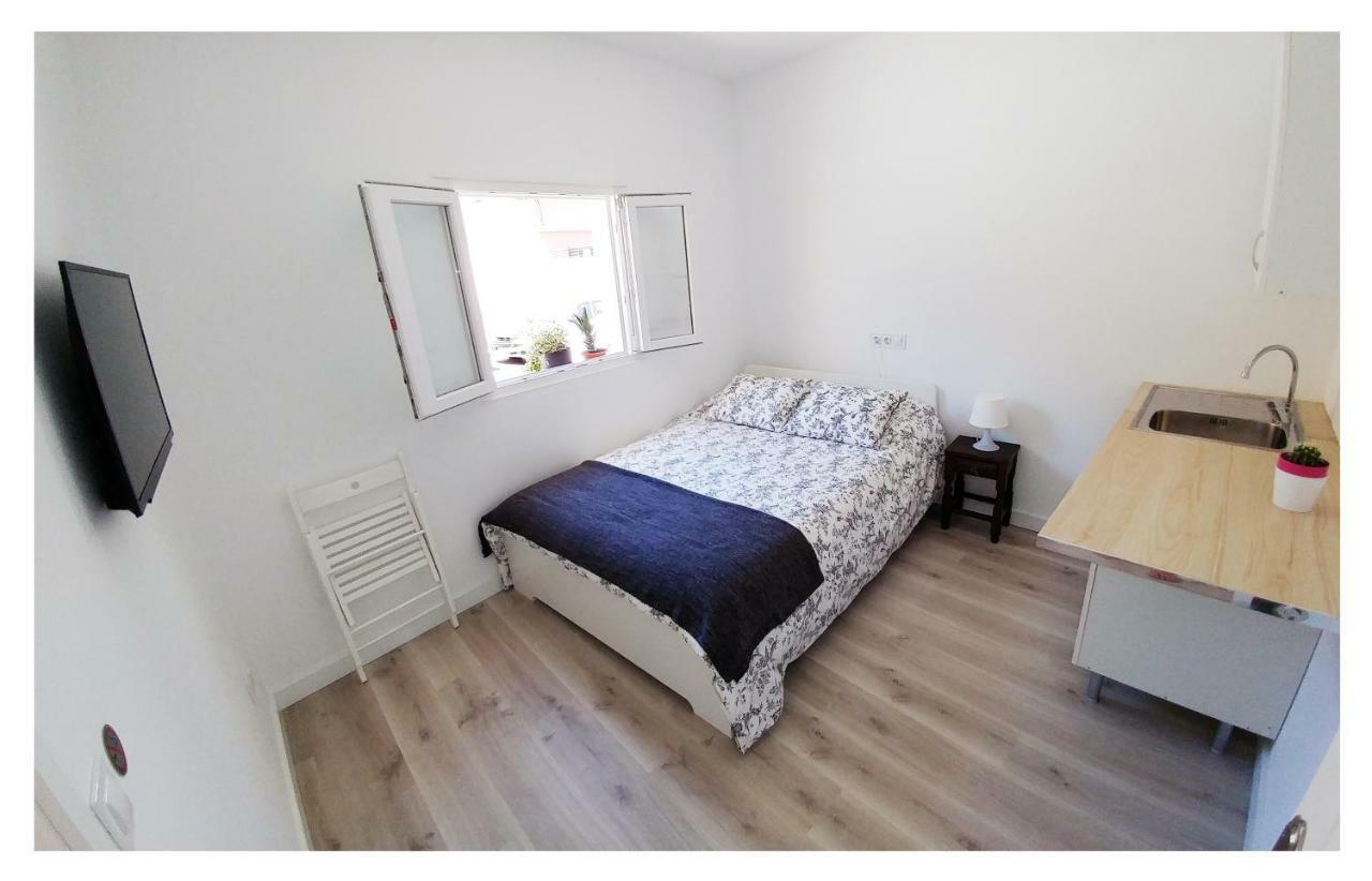 Double Room with Private External Bathroom,864671000:JPEG