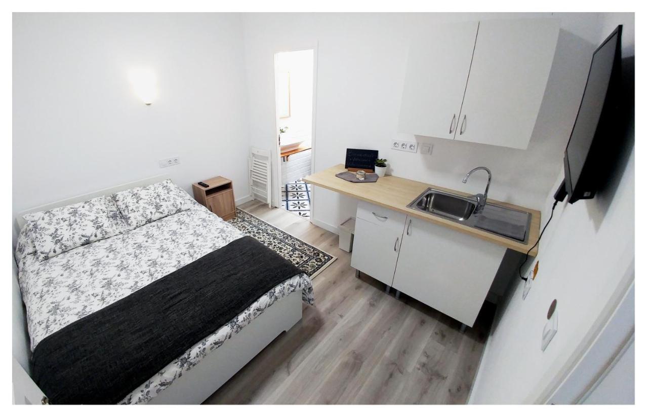Double Room with Private Bathroom,864670970:JPEG